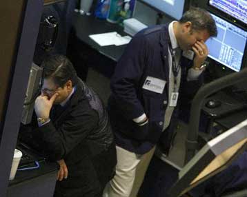 Κατακόρυφη πτώση άνω του 5% στο Χρηματιστήριο, που υποχωρεί στις 1.750 μονάδες