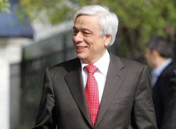 Εγκύκλιο σχετική με τις προσληψεις στο δημόσιο για το 2009 υπέγραψε ο Πρ.Παυλόπουλος