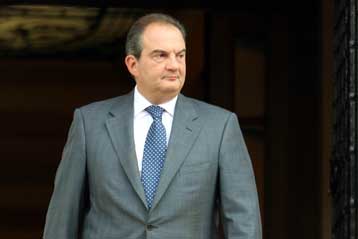 «Ανασχηματισμός» από το Μαξίμου και σε επίπεδο γενικών γραμματέων