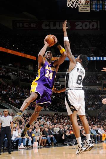 Οι Σπερς νίκησαν τους Λέικερς, καλός και πάλι ο Κουφός