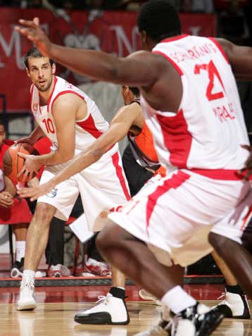 Δεύτερος στον όμιλο ο Ολυμπιακός εξαιτίας της Λε Μαν