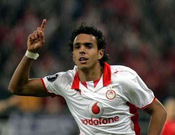 Μόνο με έναν επιθετικό πάει ο Ολυμπιακός στις Σέρρες