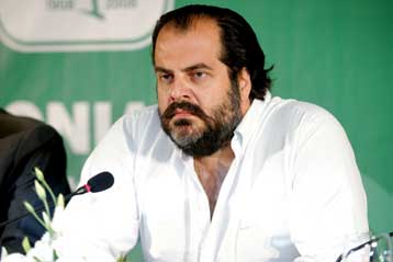 «Έχουμε δίκιο και γαϊδουρινή υπομονή» είπε ο Πατέρας