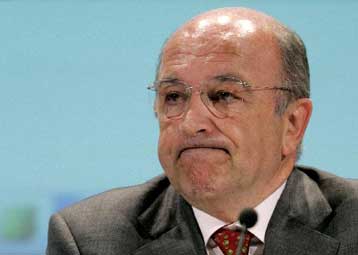 Σε κρίσιμη κατάσταση η Ελλάδα το 2009 με αύξηση ΑΕΠ κατά 0,2%