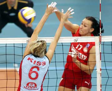 Με νίκες επί των Κερατέας και Πανιωνίου συνέχισαν οι «αιώνιες»