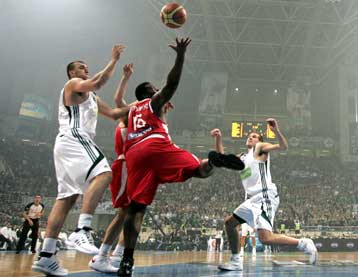 Αρχή με Μιλάνο και Παρτιζάν για Ολυμπιακό και ΠΑΟ στην Ευρωλίγκα