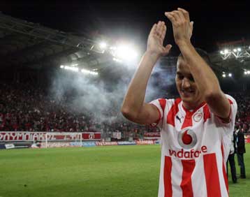 Ο Ντάρκο επισκέφθηκε το Ρέντη και δέχθηκε τις ευχές όλων των συμπαικτών του