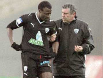 Σε απολογία ο Μπακαγιόκο για επεισόδιο με τον Σάντος