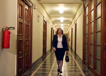 Πρόωρη συνταξιοδότηση ανέργων μελετά το υπουργείο Απασχόλησης