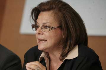 Ατυπο οικονομικό διευθυντήριο με Λ.Κατσέλη και Μ.Χρυσοχοΐδη συγκροτείται στο ΠΑΣΟΚ