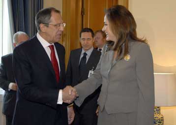 Η παραμονή παρατηρητών του ΟΑΣΕ στη Γεωργία στην ατζέντα των Μπακογιάννη, Λαβρόφ