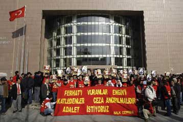 Στο εδώλιο 60 άτομα στην Τουρκία για το θάνατο κρατουμένου από βασανιστήρια