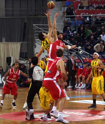 «Διπλό» στο Αλεξάνδρειο για τον πρωτοπόρο Ολυμπιακό