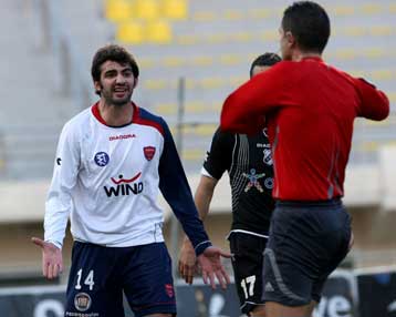 Να κοιτάξουμε την ΑΕΚ στα μάτια το σύνθημα του Σταματόπουλου