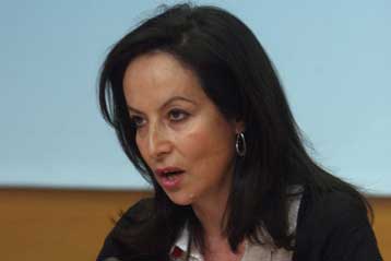 «Ναι μεν, αλλά» από το ΠΑΣΟΚ στην κυβερνητική πρόταση για διάλογο στην Παιδεία