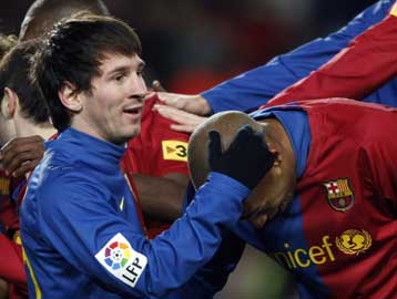 «Πέταξε» βαθμούς η Βιγιαρεάλ, «πάρτι» έκανε η Μπαρτσελόνα