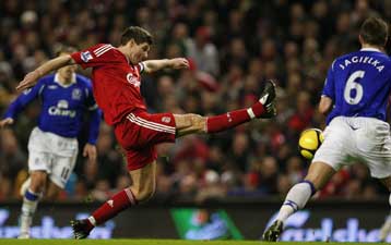 Θα τα… ξαναπούν η Λίβερπουλ με την Έβερτον και η Κάρντιφ με την Αρσεναλ