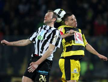 «Λευκή» ισοπαλία στο επεισοδιακό ντέρμπι του βορρά, μεταξύ Αρη και ΠΑΟΚ