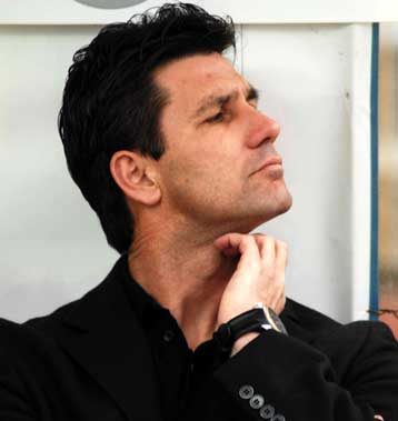 Κακοί Καστανίδης και Λάρισα κατά τον Ουζουνίδη, για τύχη μίλησε ο Μπρος