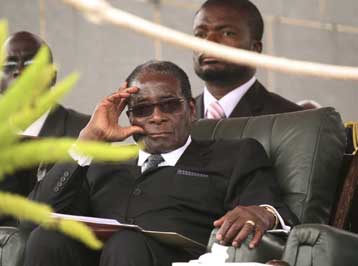 Ενισχύει τις κυρώσεις προς το καθεστώς Μουγκάμπε στη Ζιμπάμπουε η ΕΕ