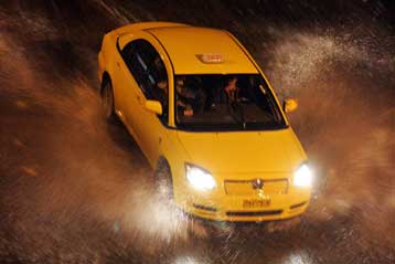 Ισχυρές βροχές και καταιγίδες αρχής γενομένης από τα δυτικά