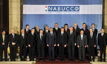 H EE «στηρίζει», χωρίς να προσφέρει κεφάλαια, τον αγωγό φυσικού αερίου Nabucco