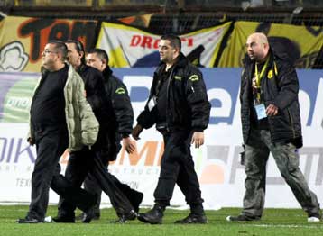 Με πάθος αλλά χωρίς… παρεκτροπές συνεχίζει ο Αρης