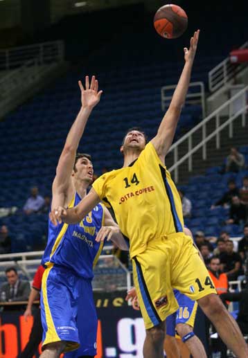 Ο Ανδρέας Γλυνιαδάκης οδήγησε το Μαρούσι σε νίκη επι της Κίμκι