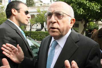 «Στοπ» στην εκλογολογία επιχειρεί να βάλει η κυβέρνηση