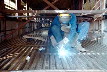 Αγωνία για το μέλλον εκφράζουν οι εργαζόμενοι στα Ναυπηγεία Σκαραμαγκά