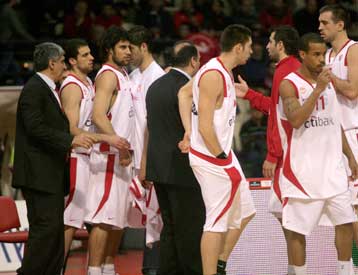 «Όποιος δεν σεβάστηκε την Αρμάνι, έχασε» είπε ο Γιαννάκης ενόψει Ευρωλίγκα