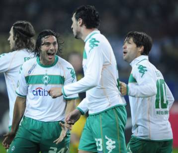 Ανατροπή με Τζιόλη για τη Βέρντερ, πρόκριση με «τριάρα» για τη Λεβερκούζεν