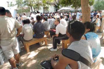 Αντίθετες με την κοινοτική νομοθεσία οι ρυθμίσεις για τα παιδιά των μεταναστών