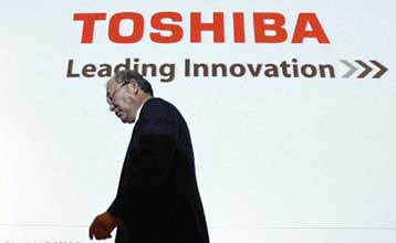 Ζημίες για πρώτη φορά από 2002 αναμένει η Toshiba, 4.500 απολύσεις ως τον Απρίλιο