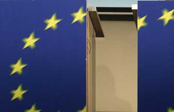 Στο Ευρωδικαστήριο η Ελλάδα για μη τήρηση του κοινοτικού δικαίου στις οδικές μεταφορές