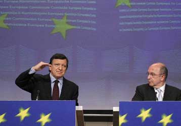 Οι επιλογές της ΝΔ υπεύθυνες για τα δεινά της οικονομίας, τονίζει το ΠΑΣΟΚ