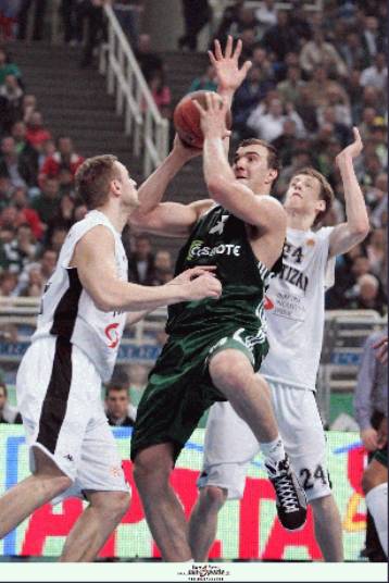 «Μίλησαν» Σπανούλης και Πέκοβιτς, πήρε τη νίκη ο Παναθηναϊκός