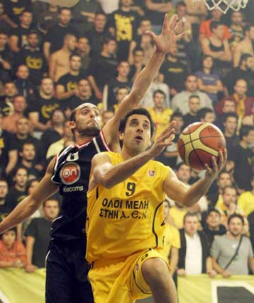 Το Πανιώνιος-ΑΕΚ ξεχωρίζει από τις μάχες στα καλάθια