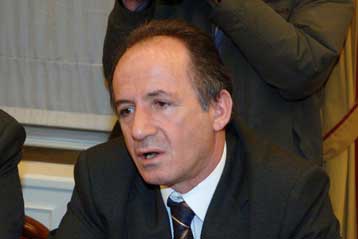 Εθνική αναπτυξιακή συμφωνία με όλους του κοινωνικούς εταίρους επιδιώκει η ΟΚΕ