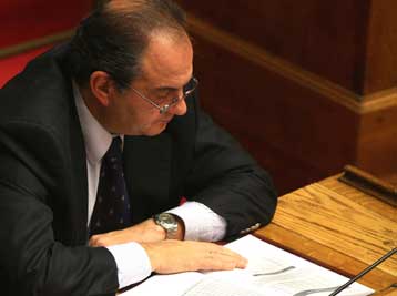 Ισορροπία τρόμου για την κυβέρνηση μεταξύ Βρυξελλών και πρόωρης κάλπης