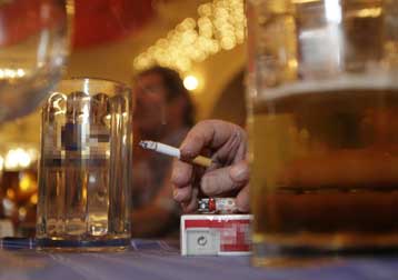 Το παθητικό κάπνισμα ίσως βλάπτει τις γνωστικές λειτουργίες