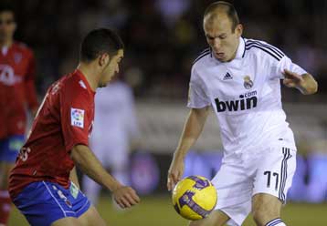 Εγραψε ιστορία ο Ραούλ, ανακάμπτει η Ρεάλ Μαδρίτης