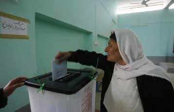 Προηγείται ο συνδυασμός που στηρίζει ο Ιρακινός πρωθυπουργός στις περιφερειακές εκλογές