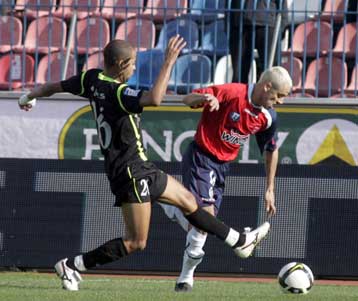 Χατ-τρικ του Εστογιανόφ και άνετη νίκη του Πανιωνίου επί του Πανθρακικού