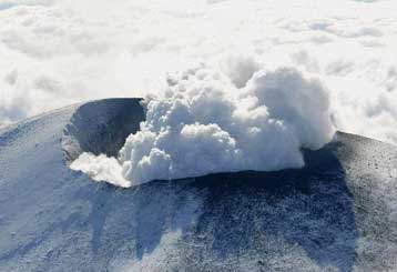 «Ξύπνησε» το ηφαίστειο Ασάμα στην κεντρική Ιαπωνία