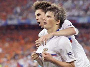 «Κανόνι» ο Αρσάβιν και τυπικά για 3,5 χρόνια