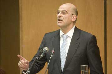 Προς απαγόρευση η προσωποκράτηση για χρέη στο Δημόσιο μέχρι 150.000 ευρώ