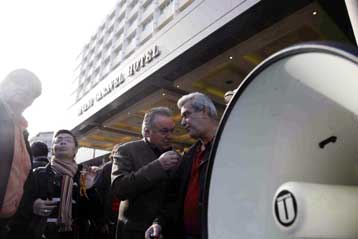 «Kρυφτούλι» εργαζομένων – μετόχων για την Έκτακτη Γενική Συνέλευση του ΟΤΕ