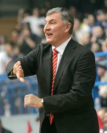 Στην Αθήνα ο Καζλάουσκας για να αναλάβει την Εθνική