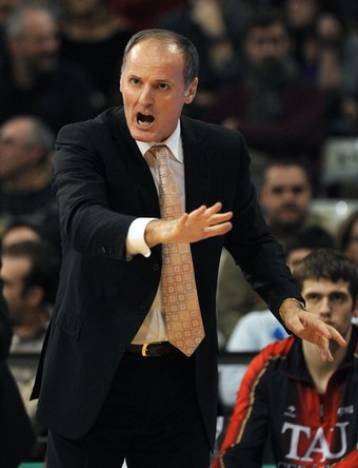 Σε βαρύ κλίμα έρχεται η Ταού στην Αθήνα